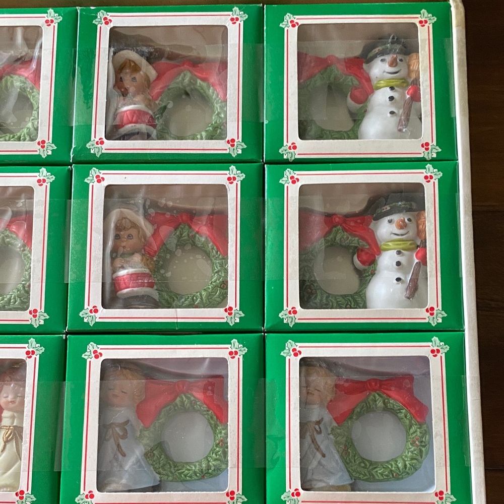 Holiday Napkin Rings - Festive Red and Green - Picture 4 of 5
